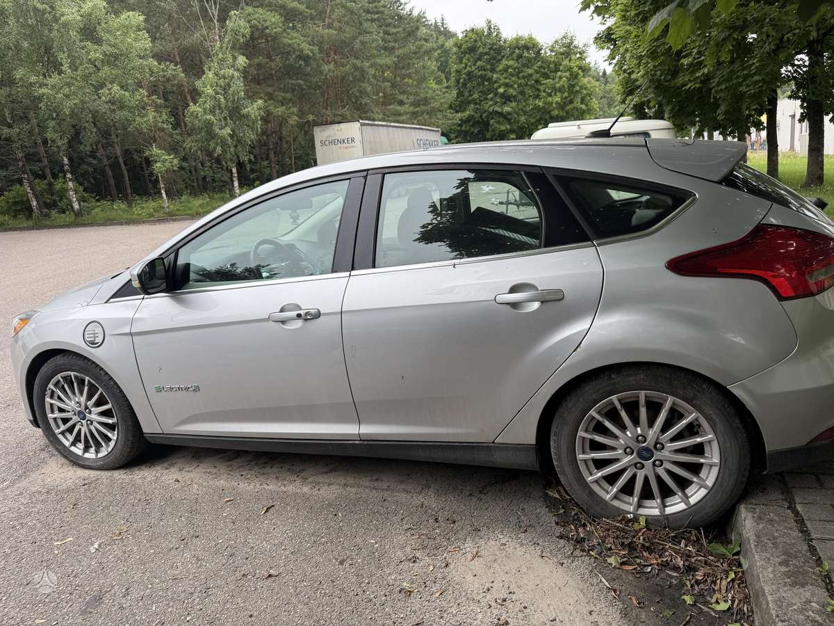 Ford Focus, 23 kWh, hečbekas
