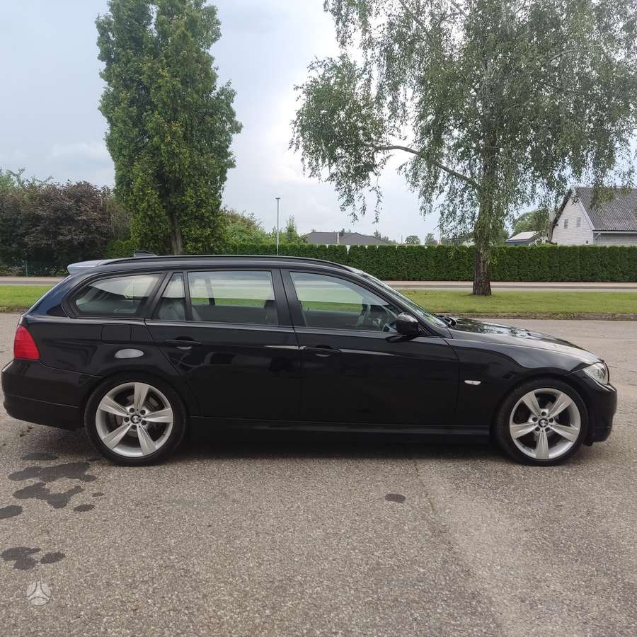 BMW 320, 2.0 l., wagon