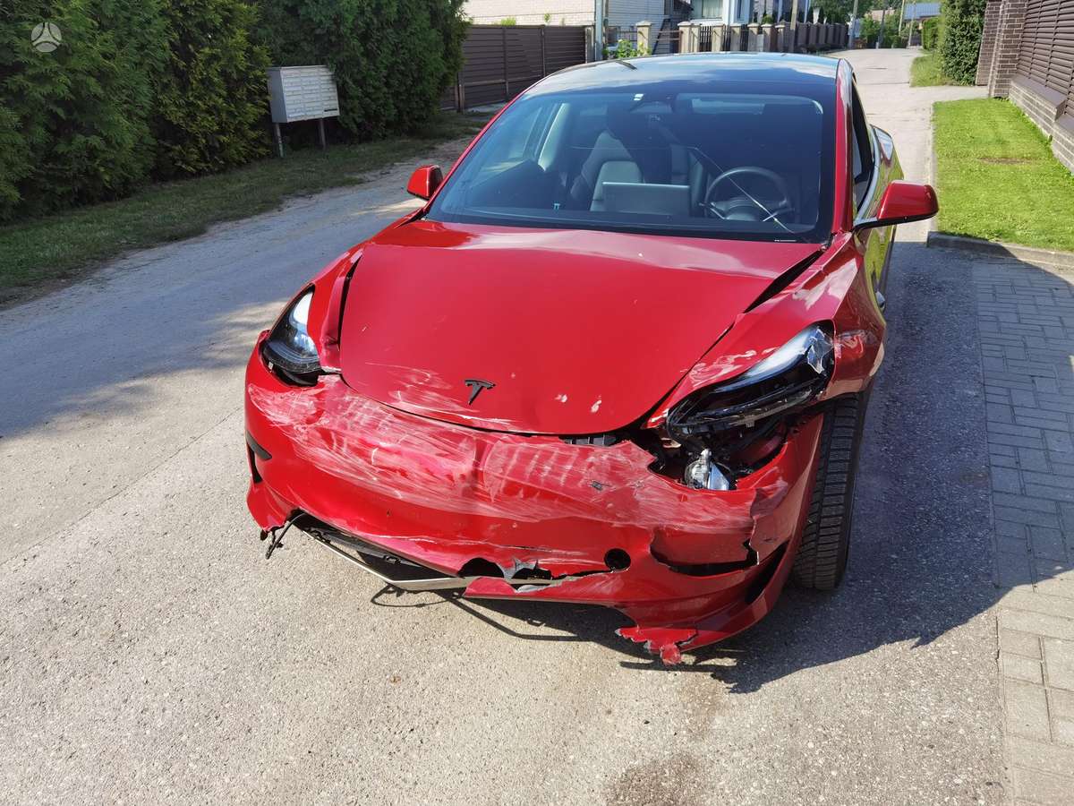 Tesla Model 3, 60 kWh, hatchback