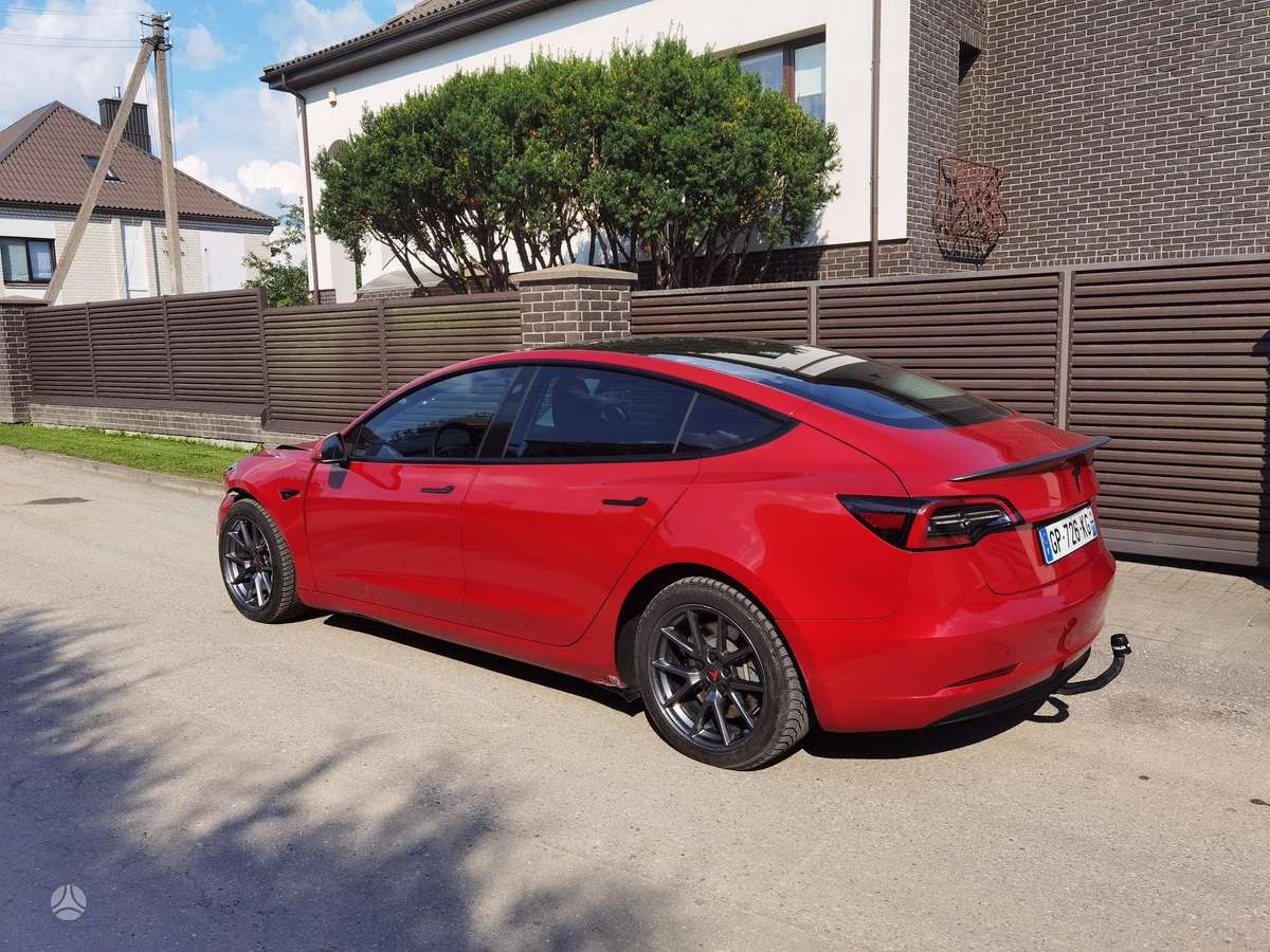 Tesla Model 3, 60 kWh, hatchback