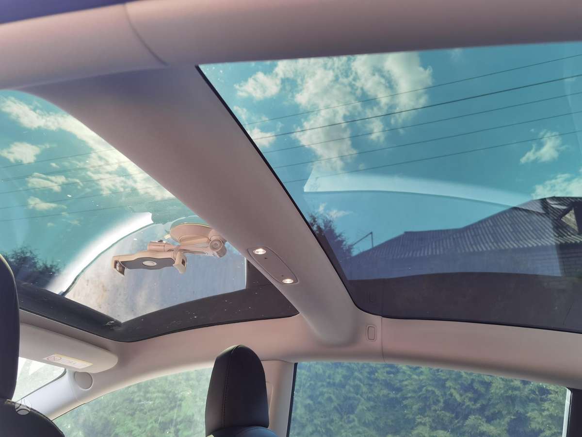 Tesla Model 3, 60 kWh, hatchback