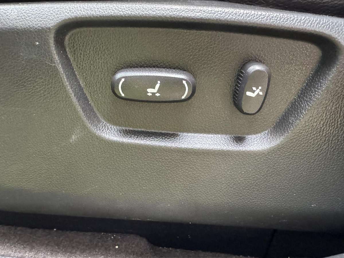 Opel Antara, 2.2 l., mpv / minivan