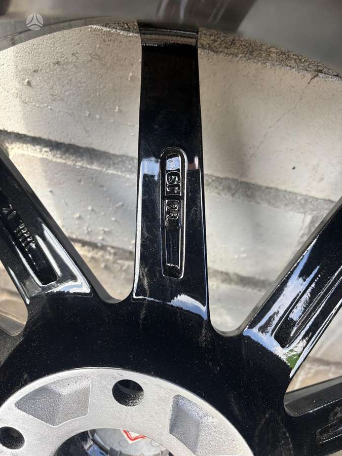 Vossen, vieglmetāla, R18