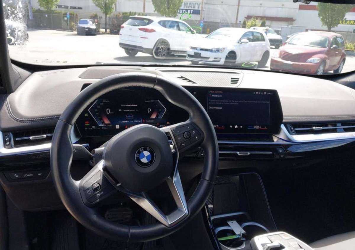 BMW X1, off-road / crossover