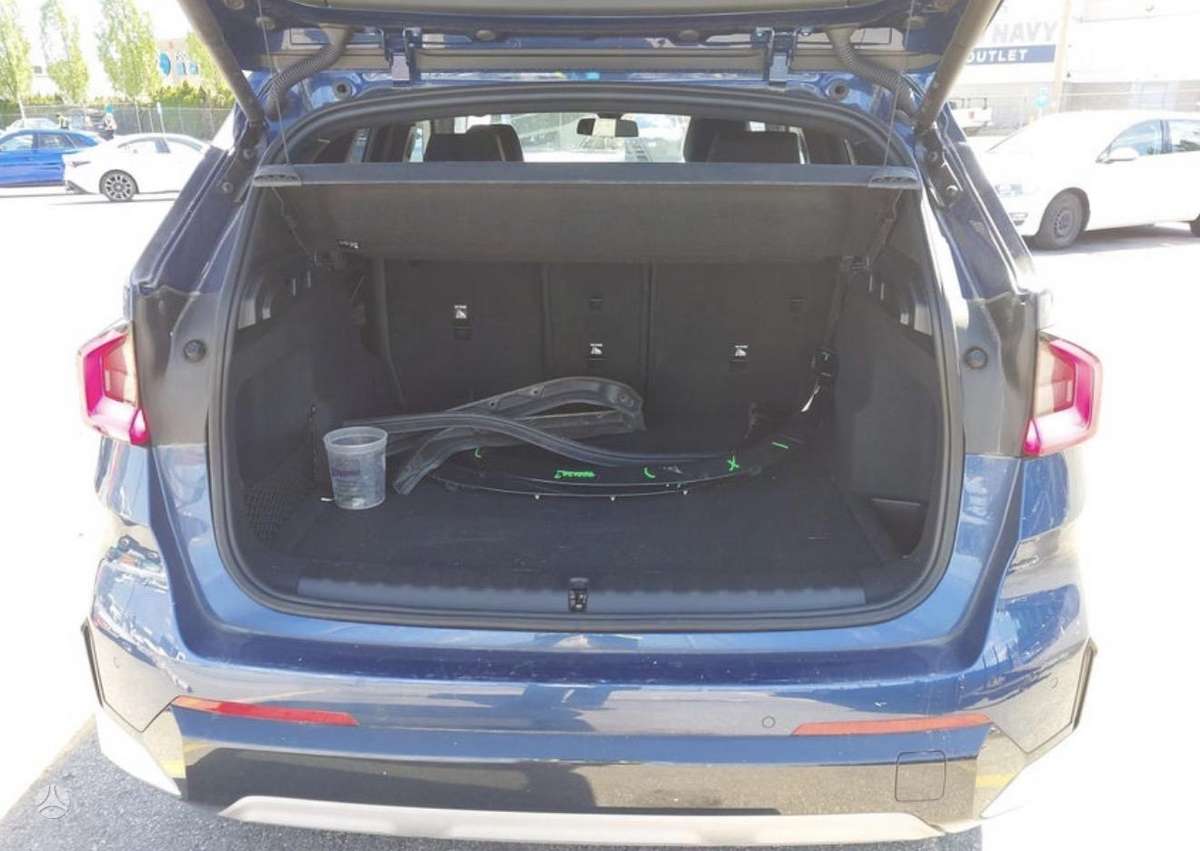 BMW X1, off-road / crossover