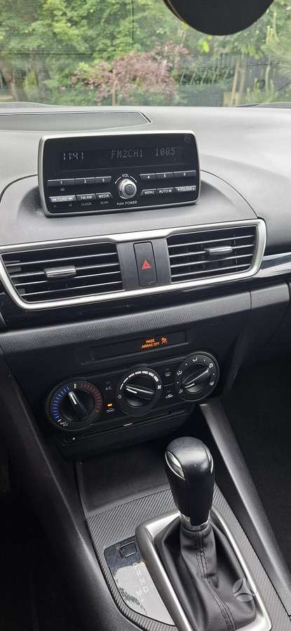 Mazda 3, 2.0 l., Седан