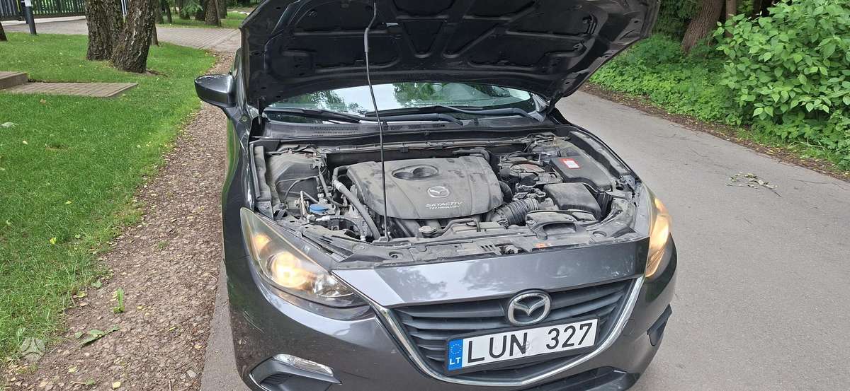 Mazda 3, 2.0 l., Седан