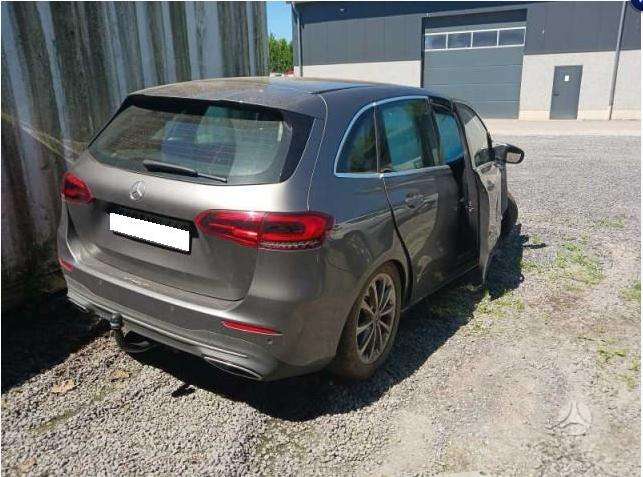 Mercedes-Benz B klasė по частям