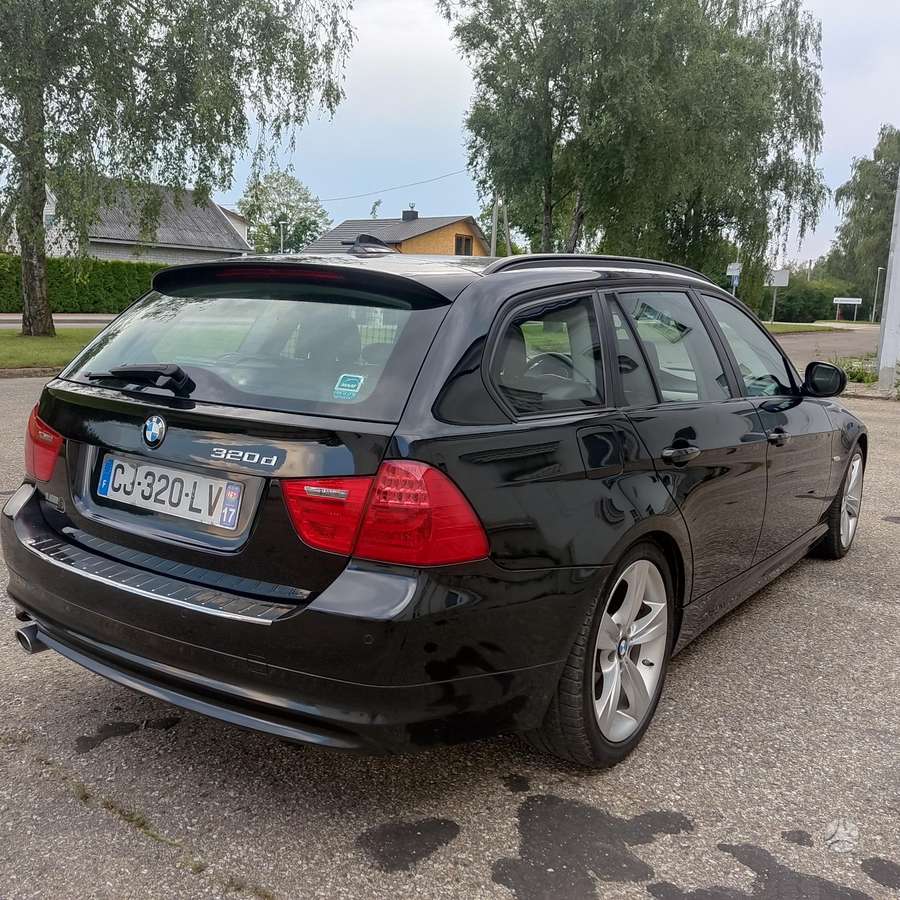 BMW 320, 2.0 l., Универсал