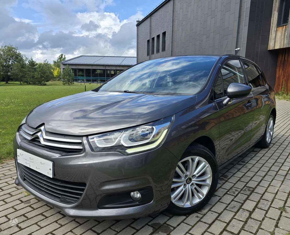 Citroen C4, 1.6 l., hatchback