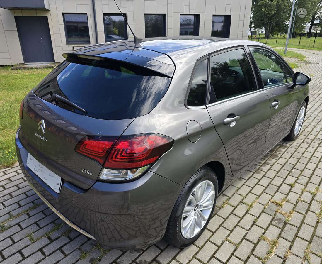 Citroen C4, 1.6 l., hatchback