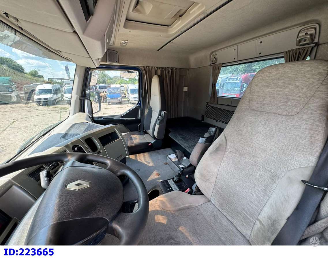 Renault PREMIUM 450 Lander 8X4, cab-chassis trucks