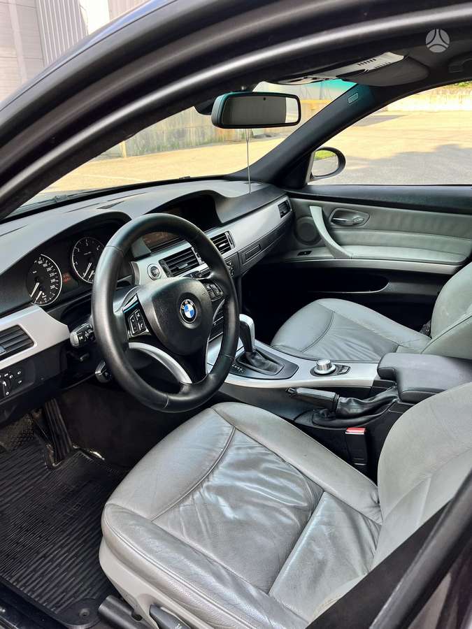 BMW 320, 2.0 l., Седан