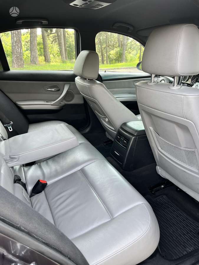 BMW 320, 2.0 l., Седан
