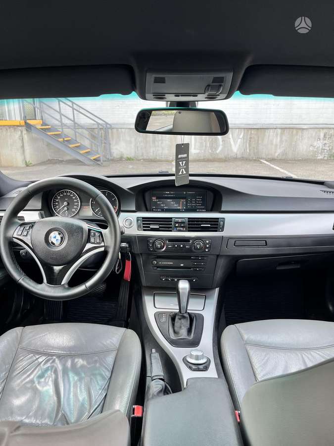 BMW 320, 2.0 l., Седан