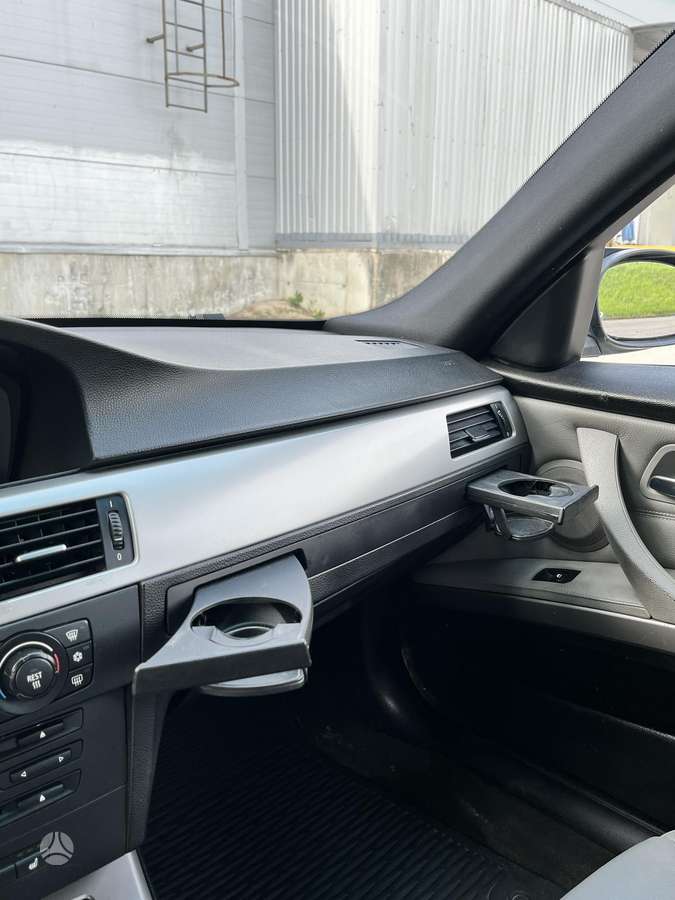 BMW 320, 2.0 l., Седан