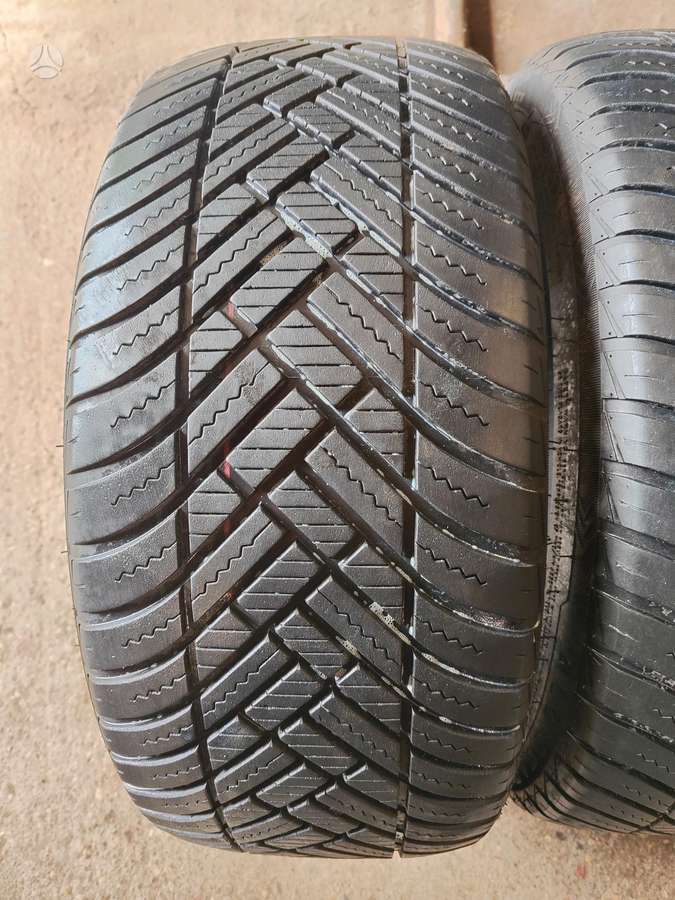 HI FLY, всесезонные 235/40 R18