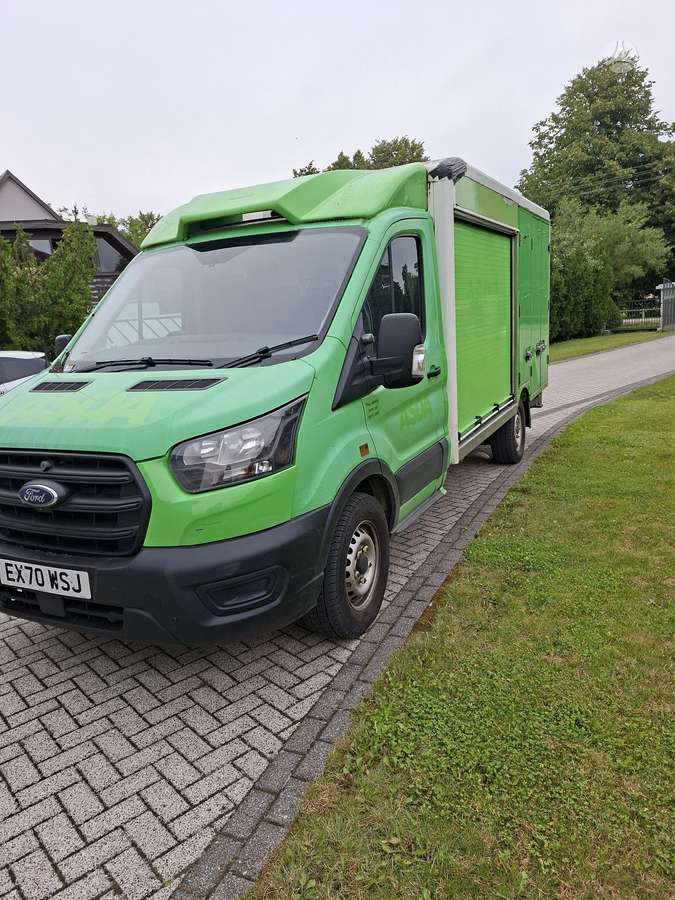 Ford Transit, preču