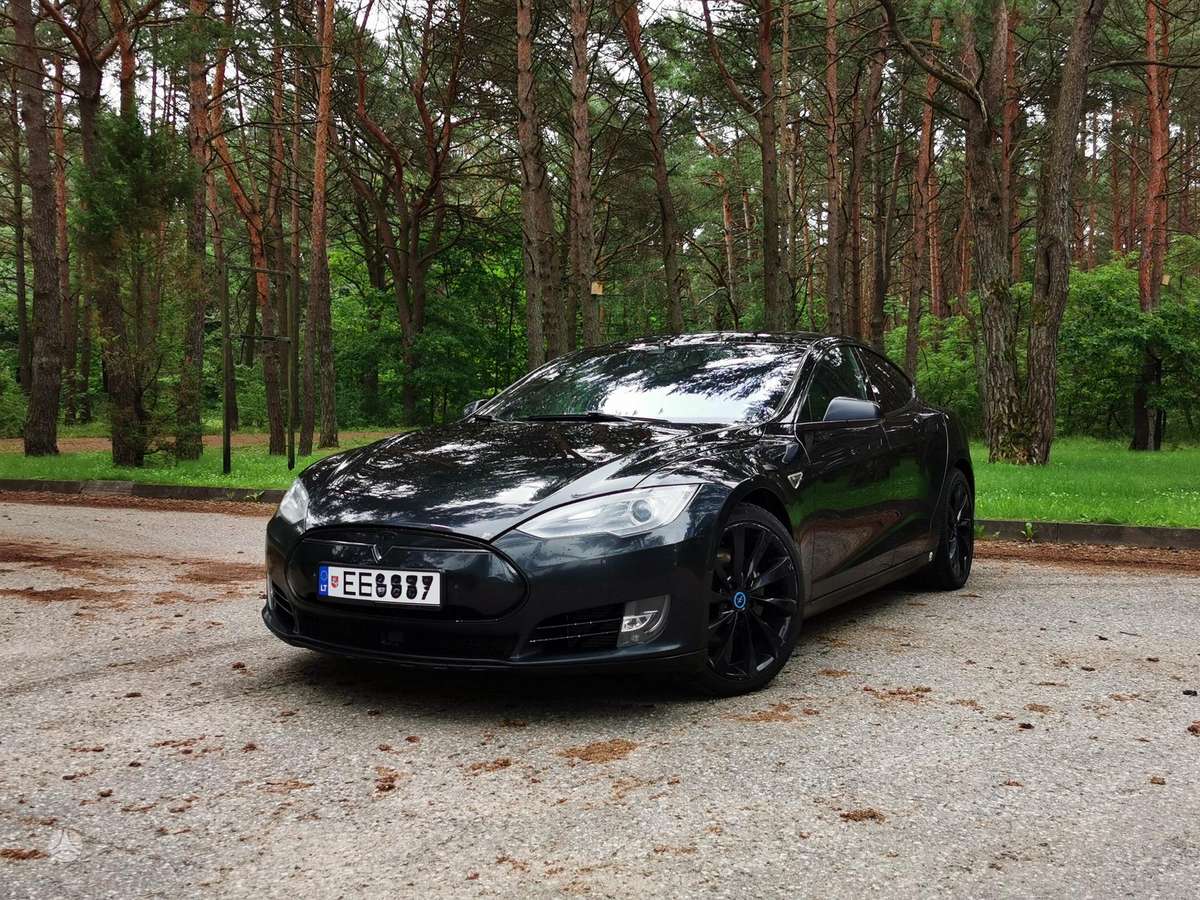 Tesla Model S, 85 кВт·ч, Хэтчбек