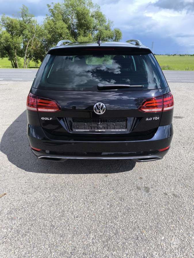 Volkswagen Golf - 4