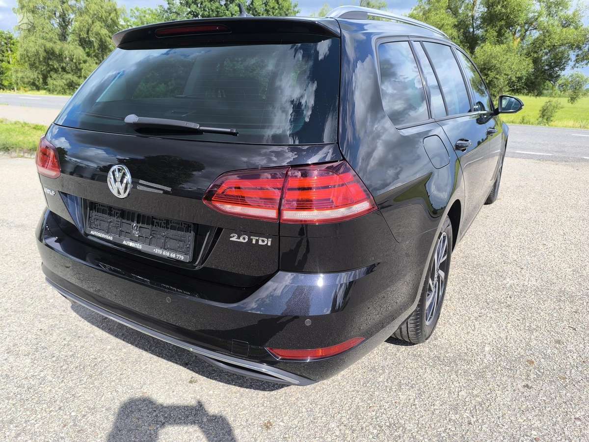 Volkswagen Golf - 5