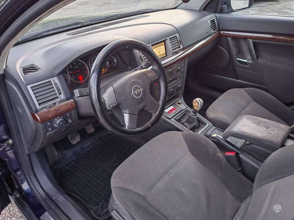 Opel Vectra, 2.2 l., universalas