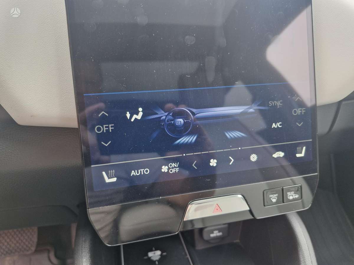Honda e:Ny1, Минивэн
