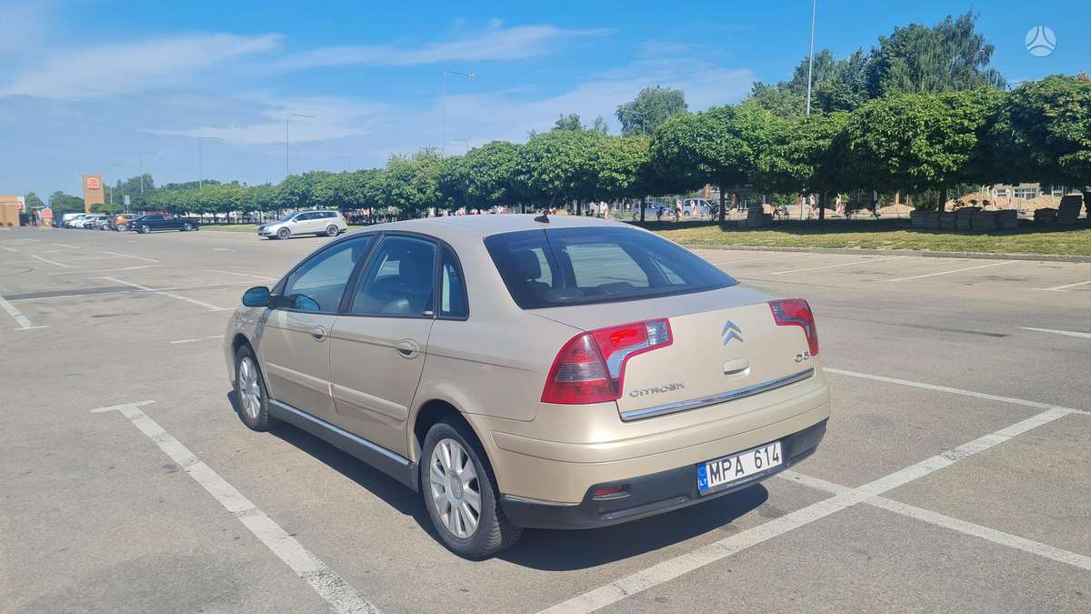 Citroen C5, 2.0 l., Седан