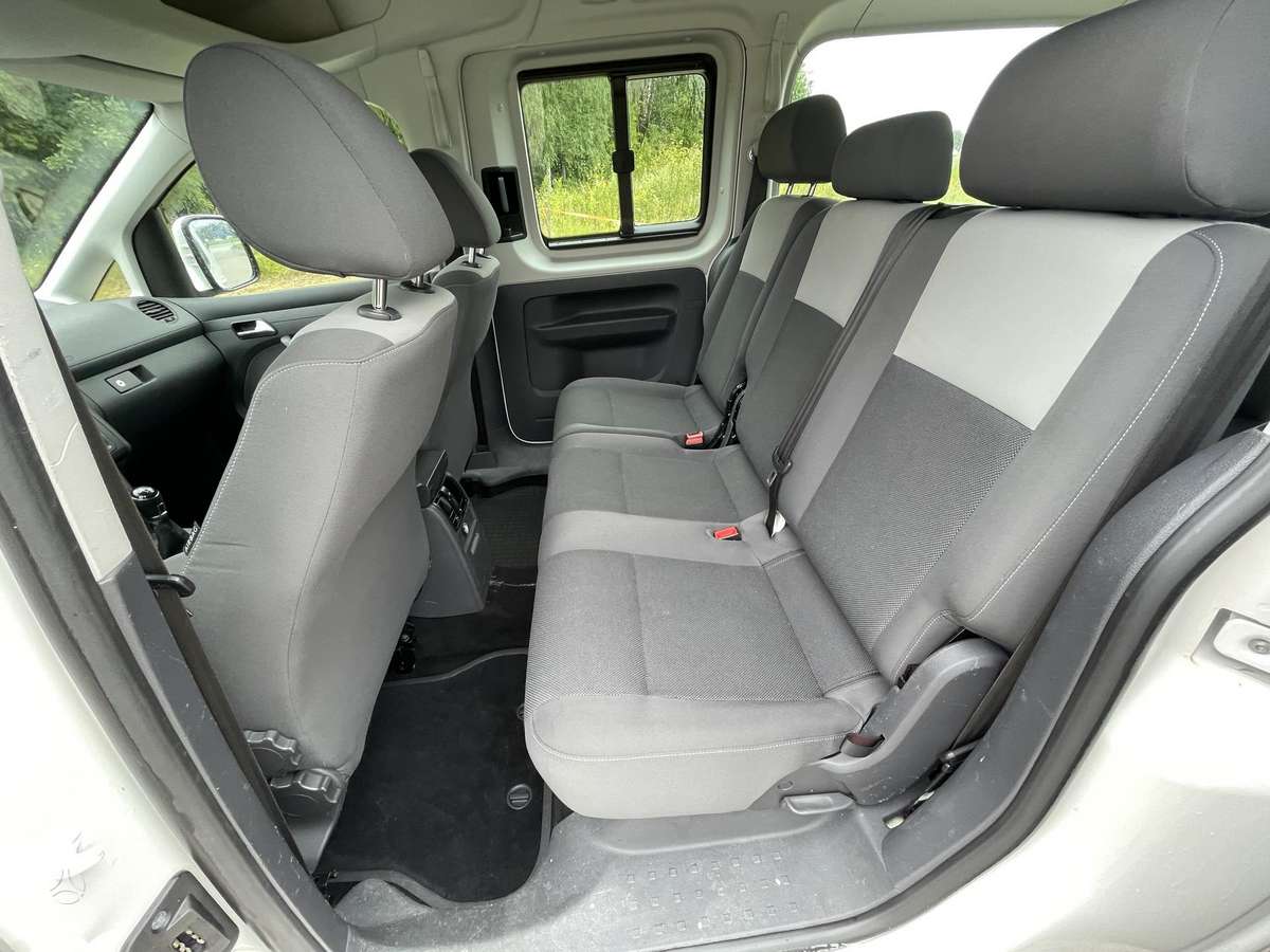 Volkswagen Caddy Maxi - 9