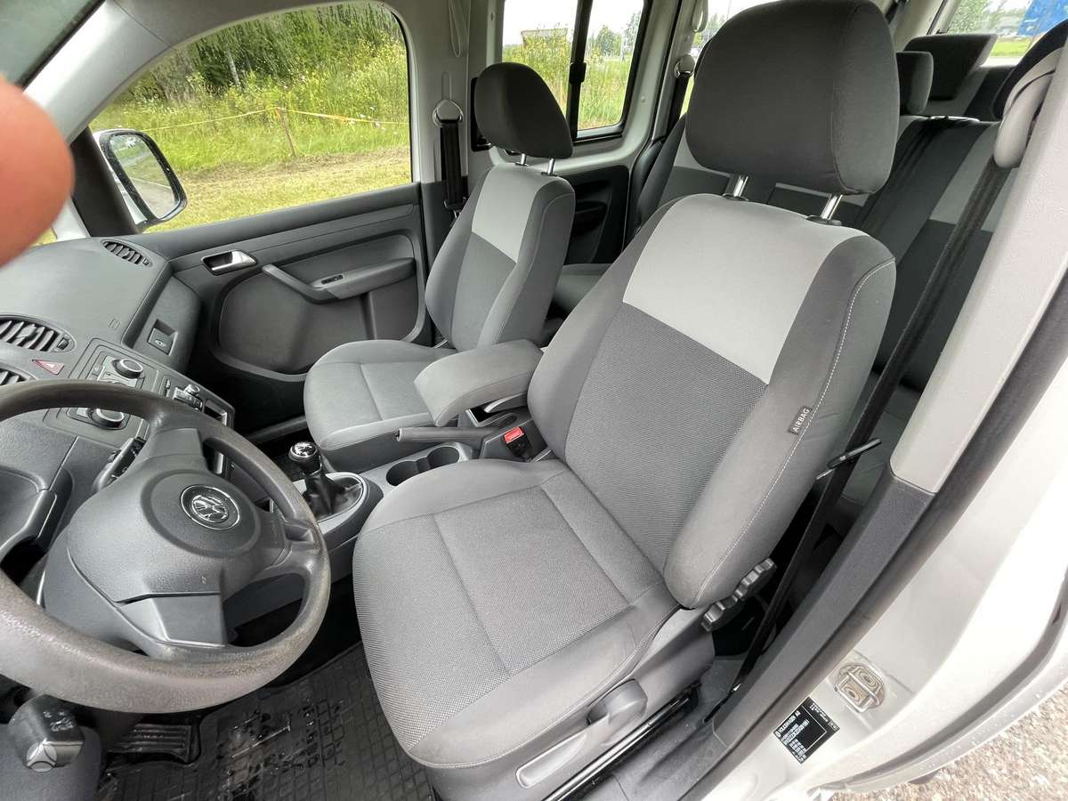 Volkswagen Caddy Maxi - 12