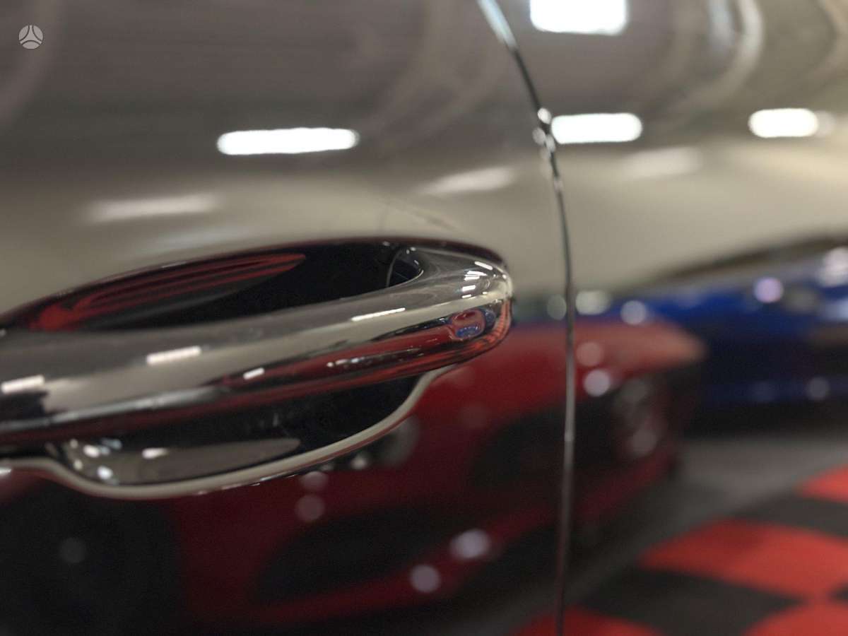 Porsche Macan - 10