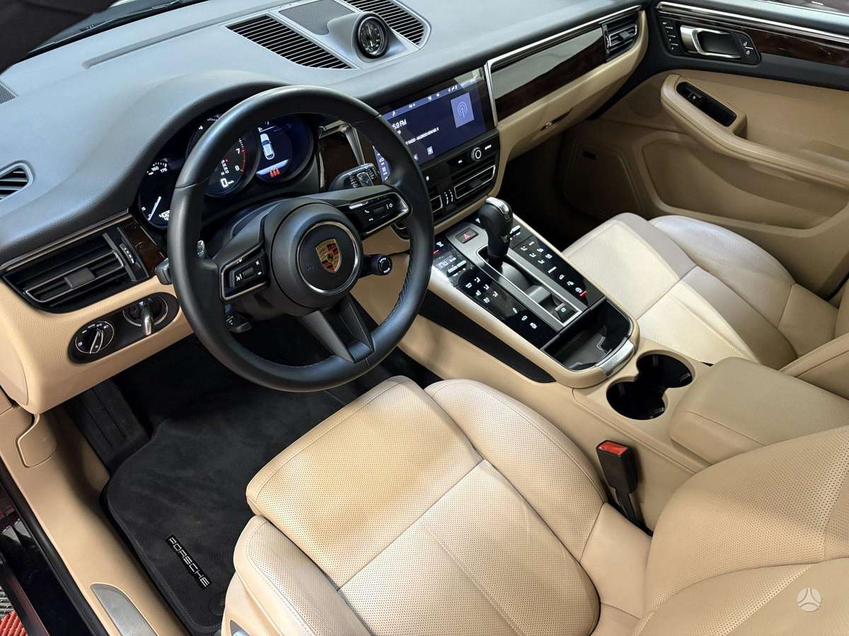 Porsche Macan - 11