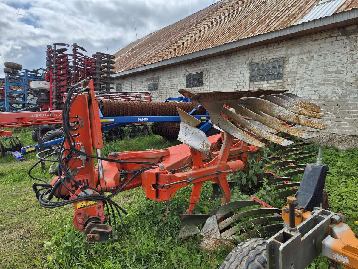 Kuhn Vari-master 153, плуги