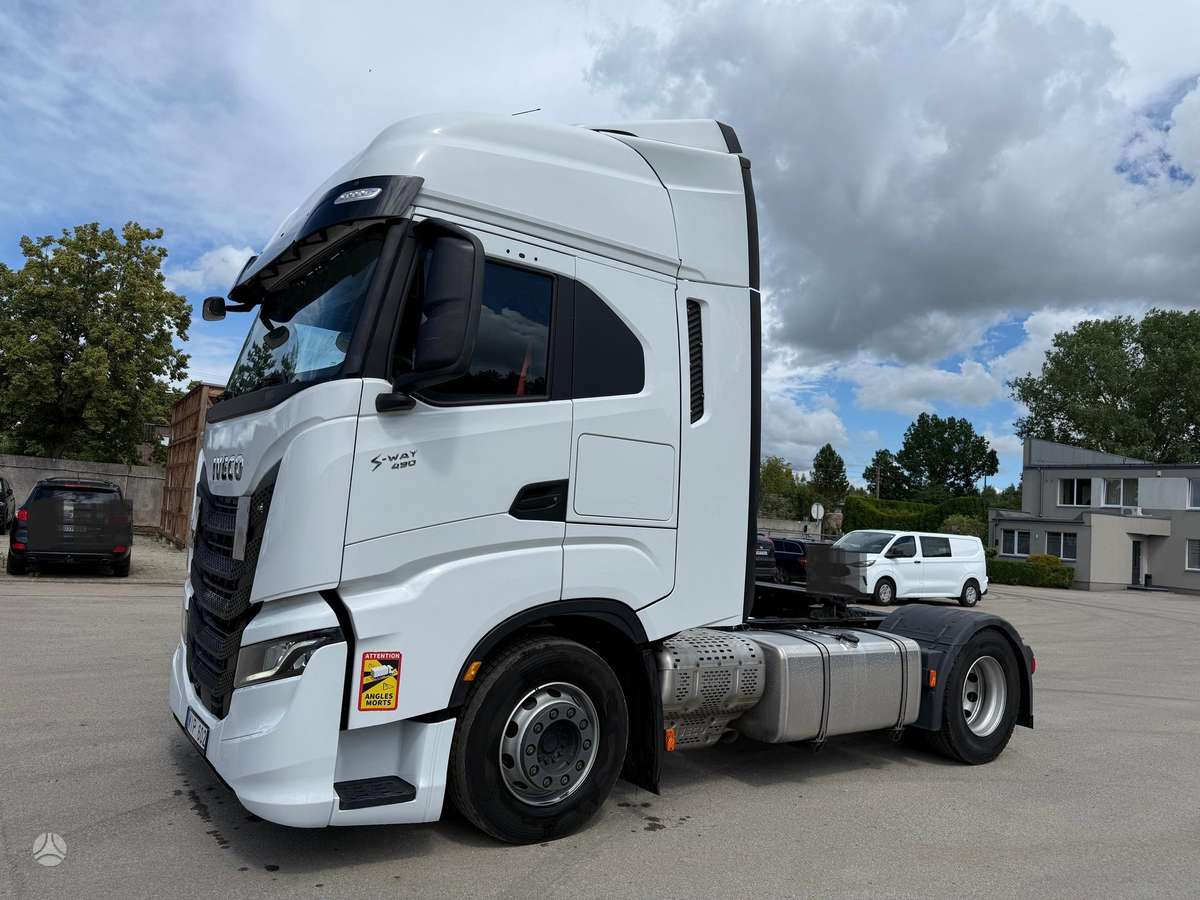 Iveco S-WAY 490 AG, 2 спальных места