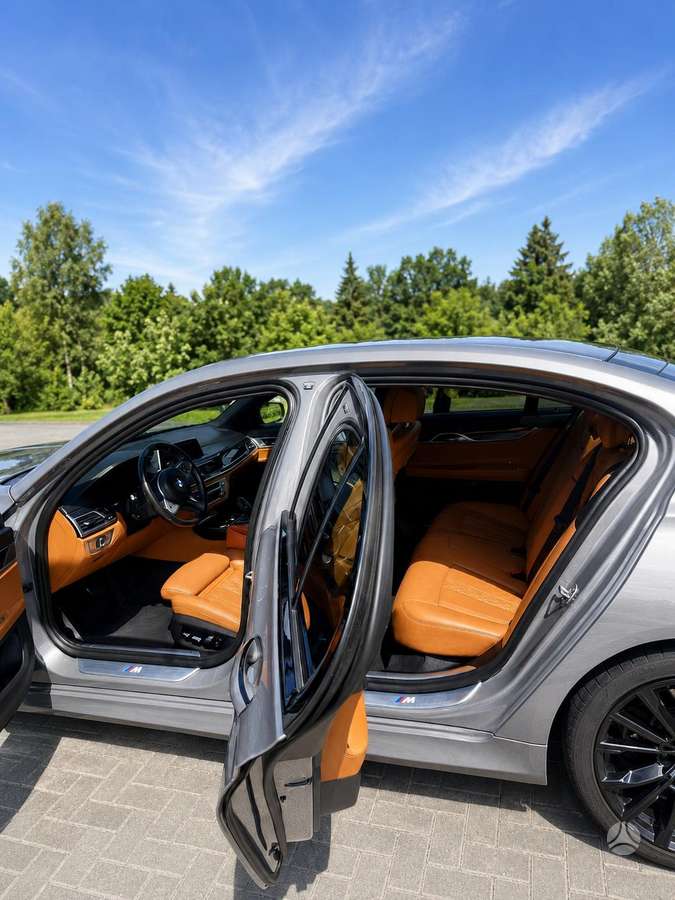 BMW 740, 3.0 l., Седан