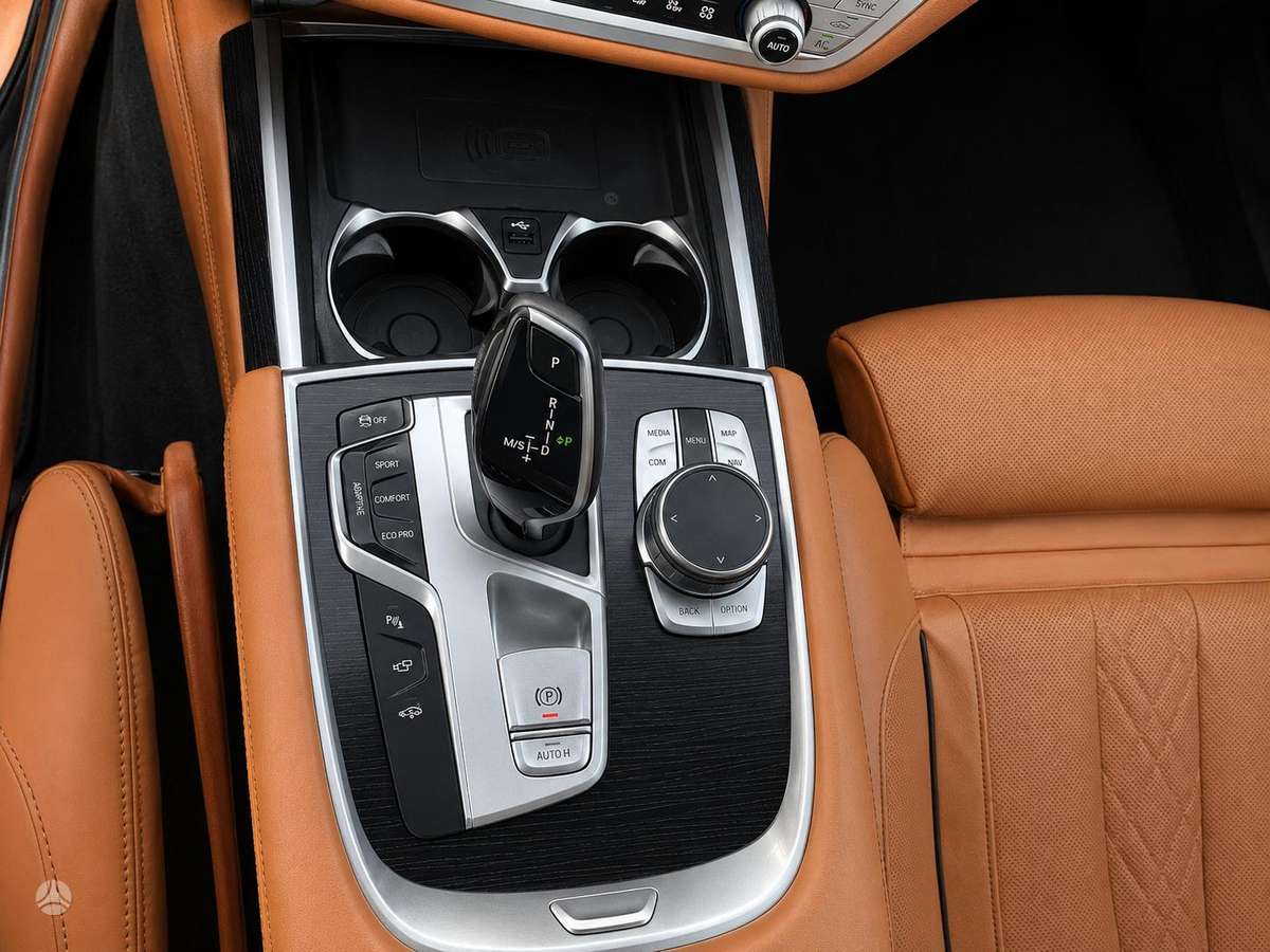 BMW 740, 3.0 l., Седан