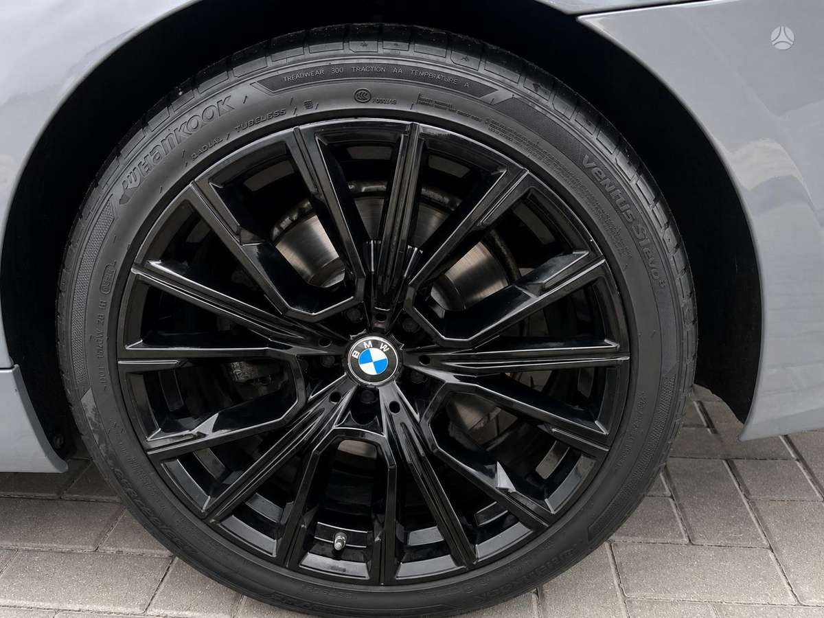 BMW 740, 3.0 l., Седан