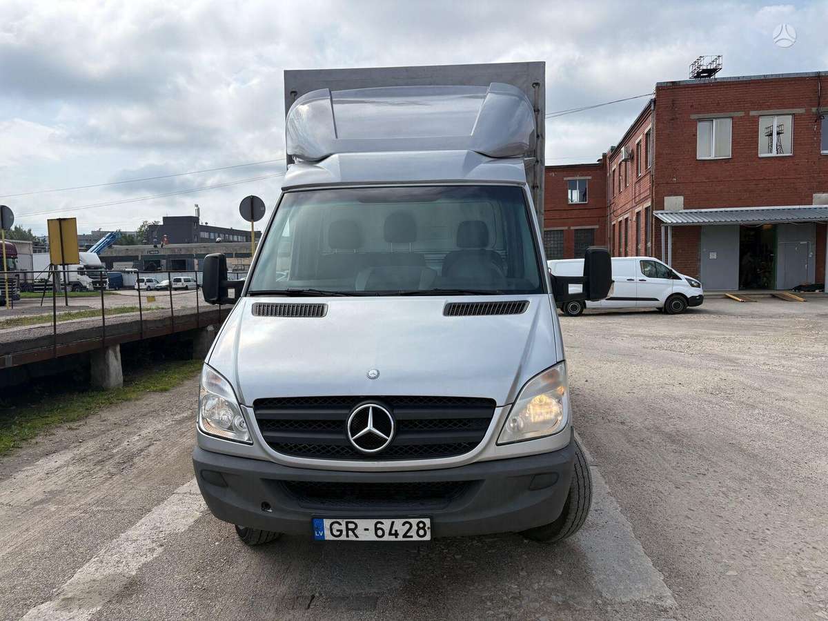 Mercedes-Benz Sprinter 511, bortiniai