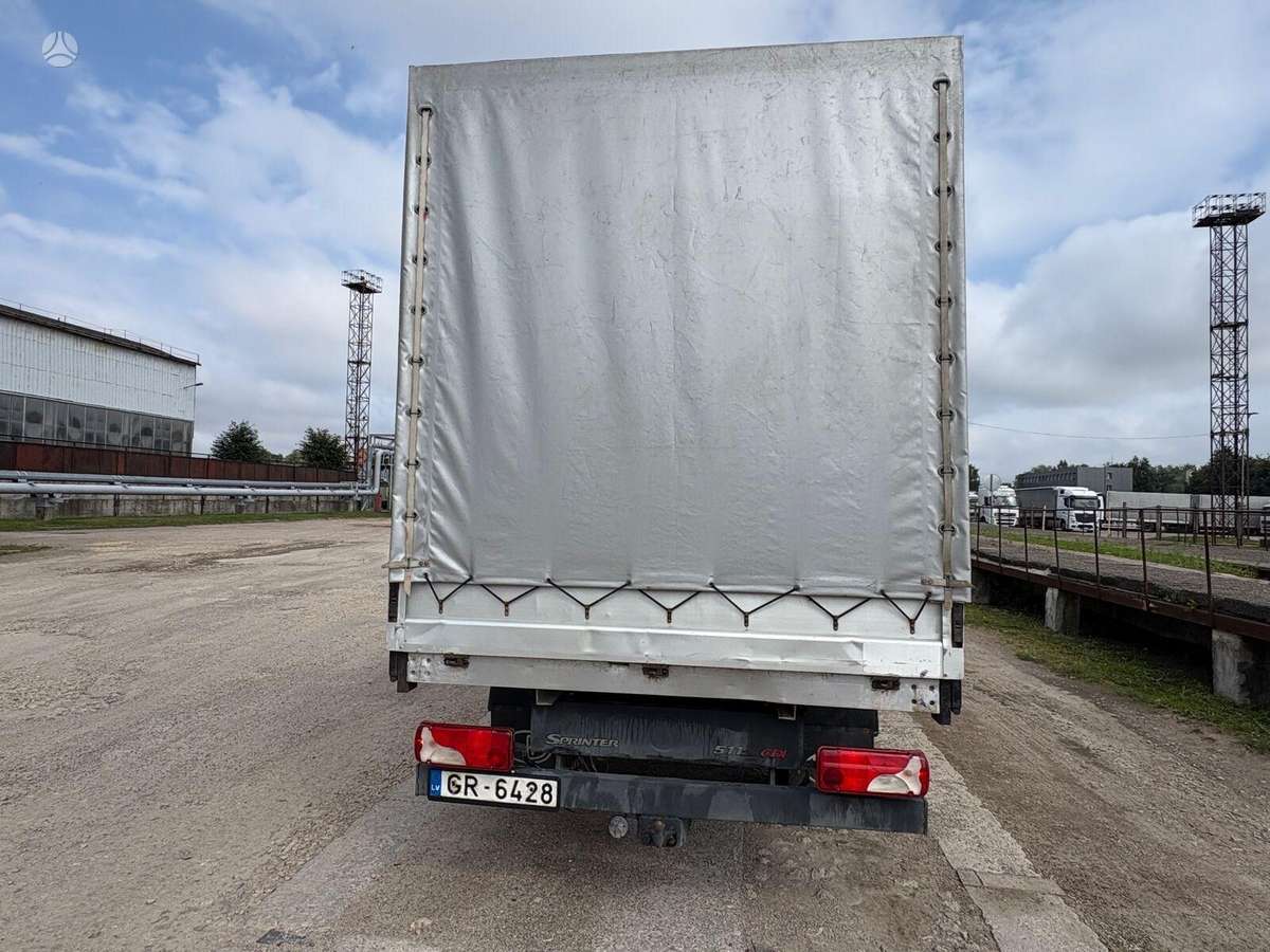 Mercedes-Benz Sprinter 511, bortiniai
