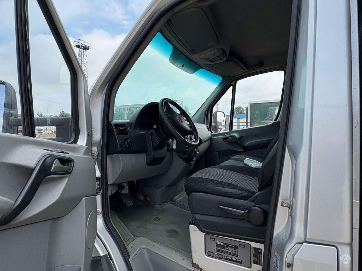Mercedes-Benz Sprinter 511, dropside trucks