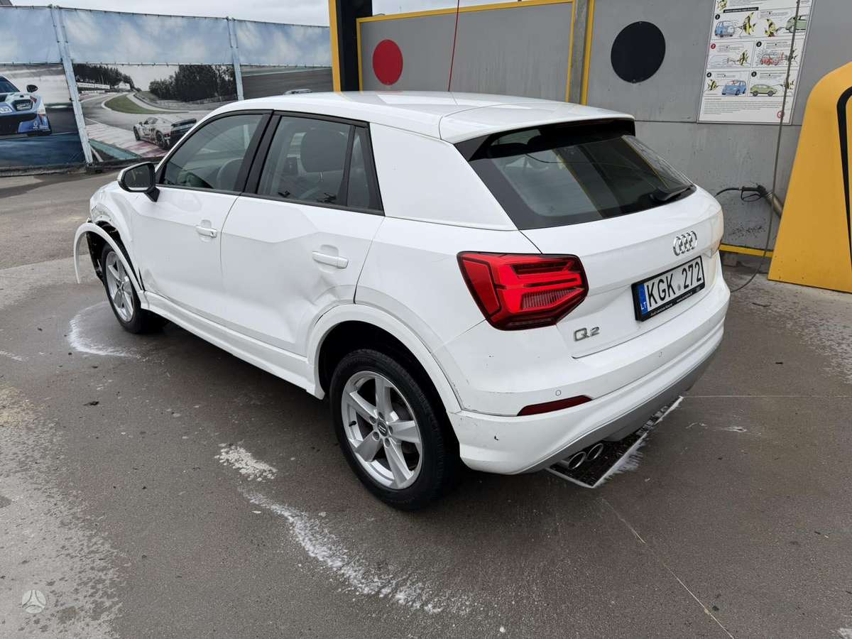 Audi Q2, 1.4 l., hatchback