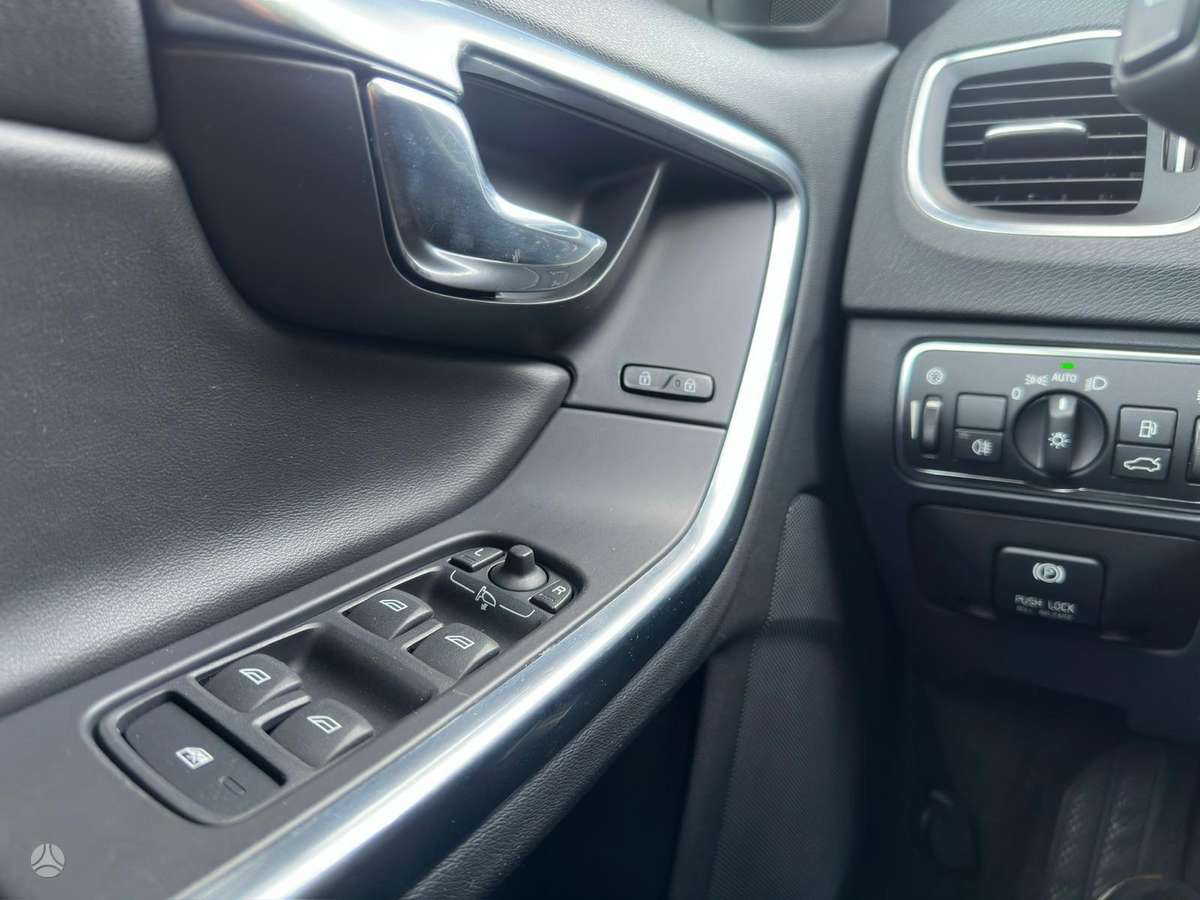 Volvo V60, 2.0 l., Универсал