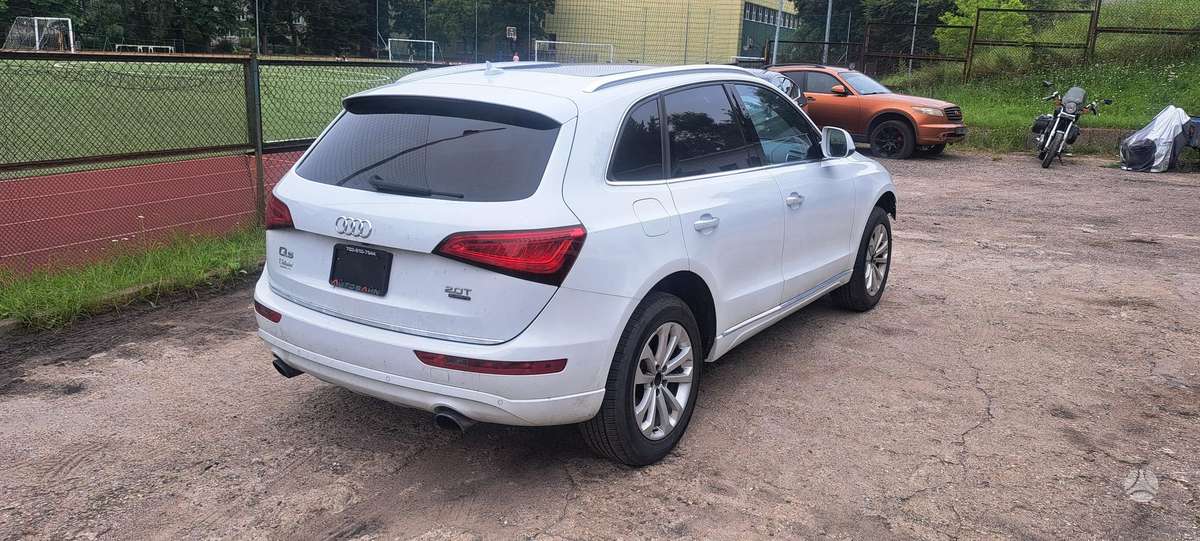 Audi Q5, 2.0 l., Внедорожник / Кроссовер