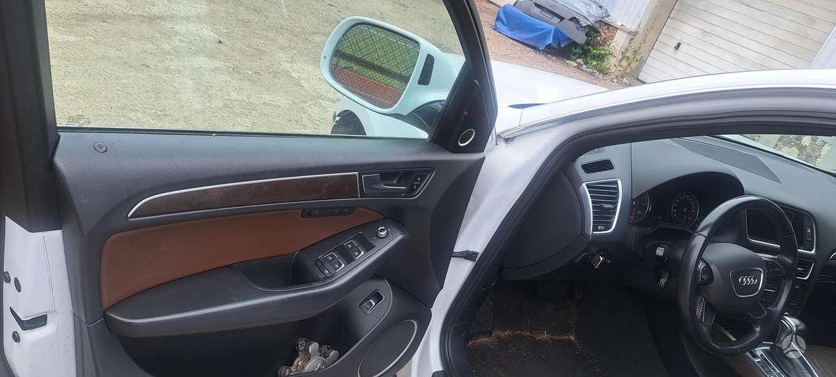 Audi Q5, 2.0 l., Внедорожник / Кроссовер