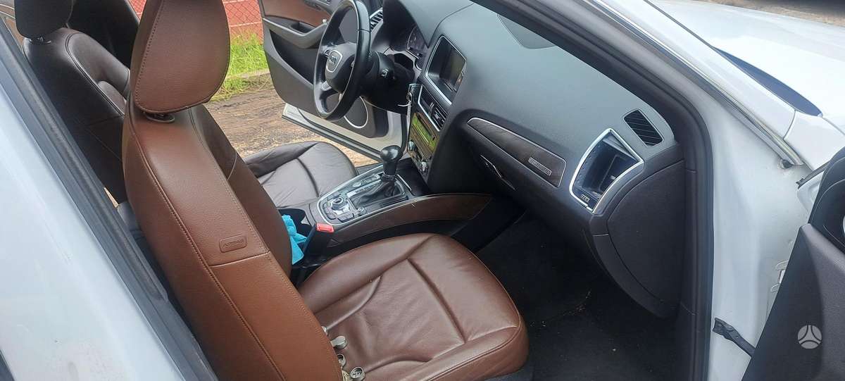 Audi Q5, 2.0 l., Внедорожник / Кроссовер