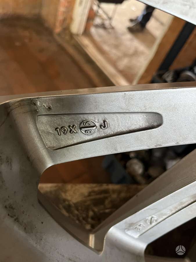 TESLA, light alloy, R19