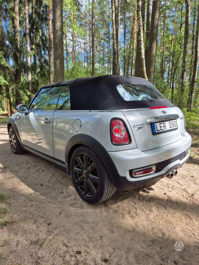 Mini Cooper S, 1.6 l., convertible