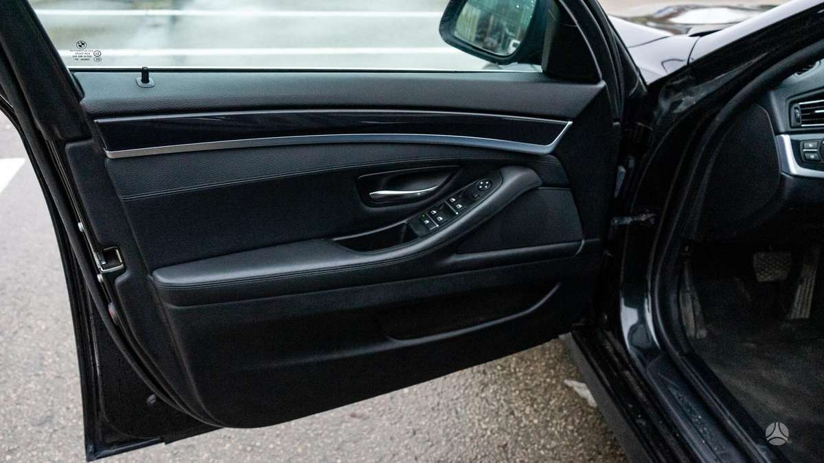 BMW 520, 2.0 l., wagon