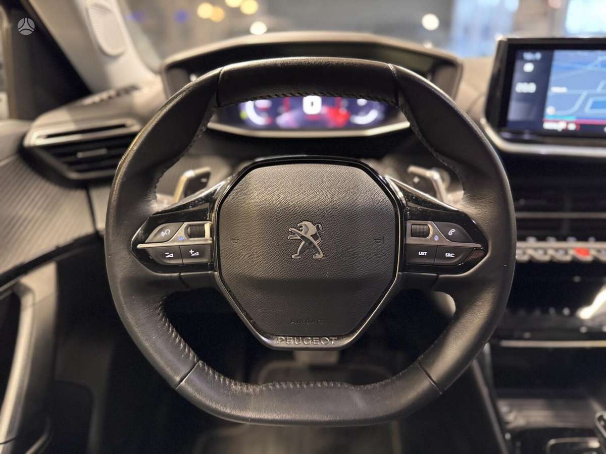Peugeot 2008 - 9