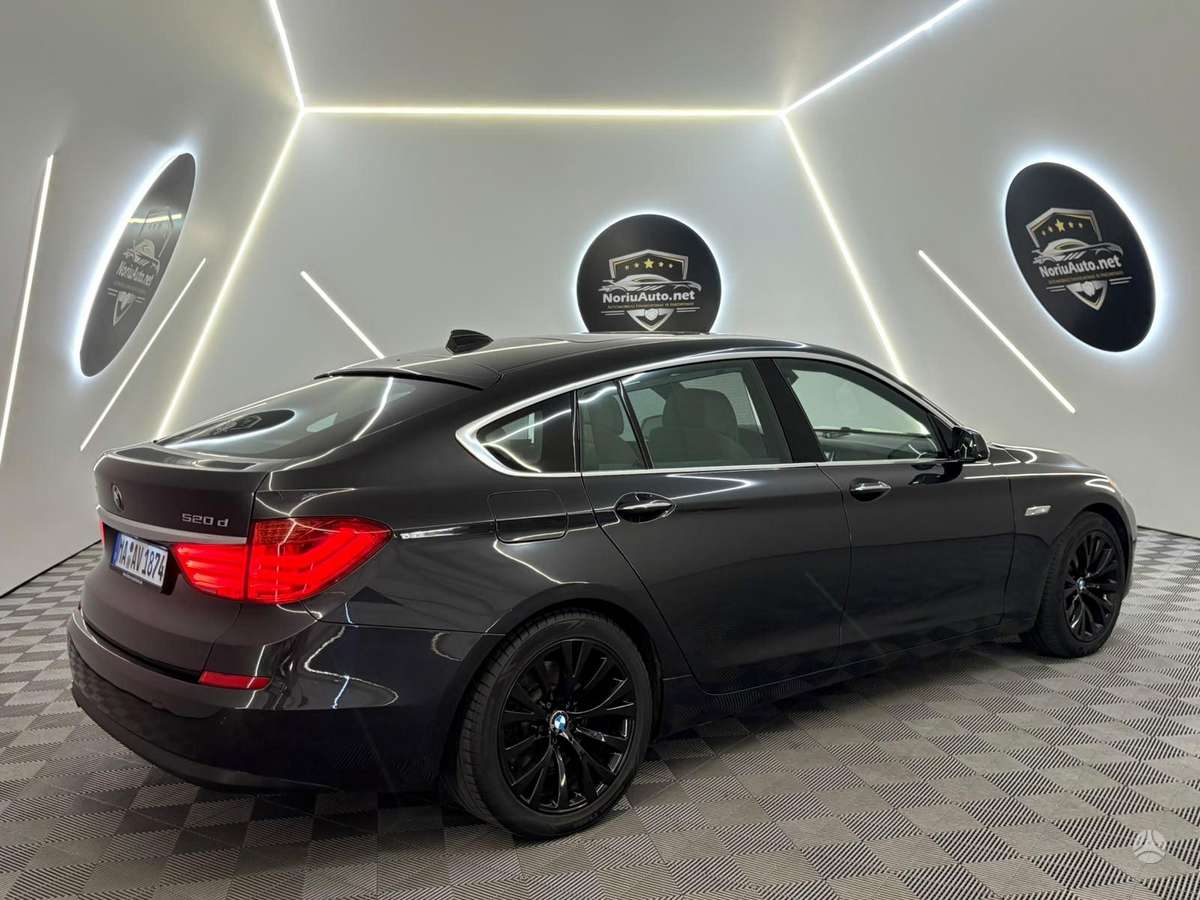 BMW 520, 2.0 l., Седан
